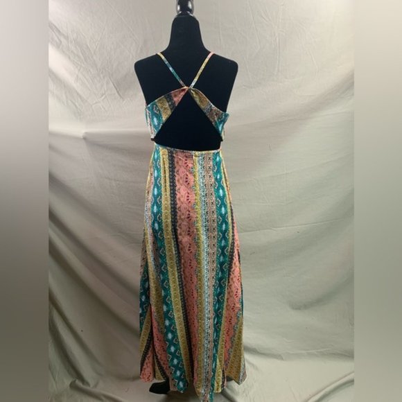 Boho Floral & Geo Print Backless Wrap Split Thigh Dress - Picture 10 of 11